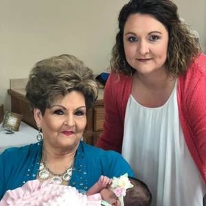 Meet your Posher, Crystal